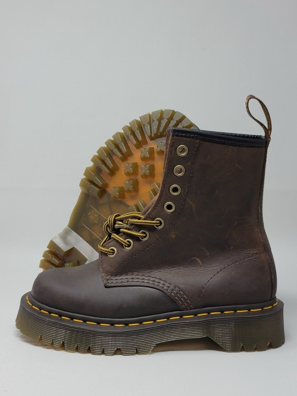 Dr. Martens bex crazy horse Boots brown yellow laces